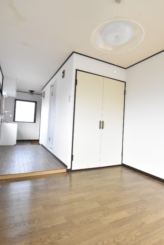 ��ʌ��������܎s�k����i���Q���ڂ̃}���V�����̂��̑������E�X�y�[�X