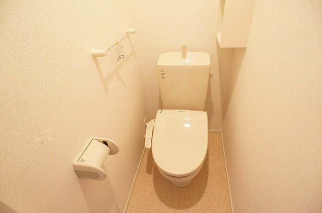 ��ʌ�����s�؂R���ڂ̃A�p�[�g�̃g�C��