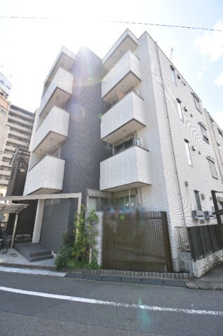 ��ʌ��������܎s�Y�a���ՂR���ڂ̃}���V�����̌����O��