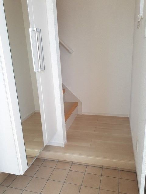 ��ʌ��������܎s����쌳�h�P���ڂ̃A�p�[�g�̌���