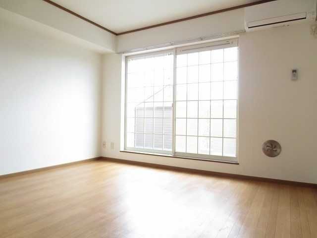 ��ʌ��������܎s��΋搼���̃A�p�[�g�̋��ԁE���r���O