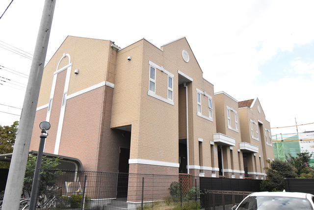 ��ʌ��������܎s��{��听���R���ڂ̃}���V�����̌����O��