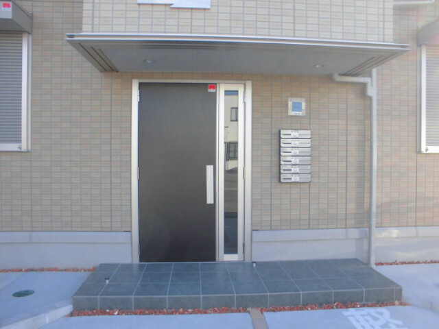 ��ʌ��z�J�s�o�˒��̃A�p�[�g�̃G���g�����X