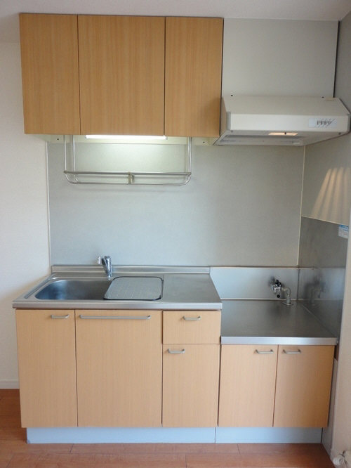 ��ʌ��������܎s������厚�쒆��̃A�p�[�g�̃L�b�`��