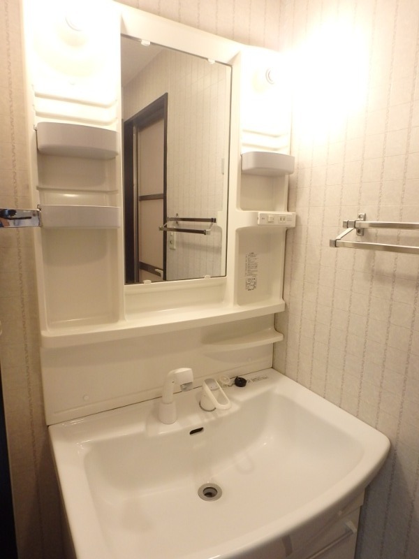 ��ʌ��������܎s�k����i���R���ڂ̃}���V�����̐��ʏ�