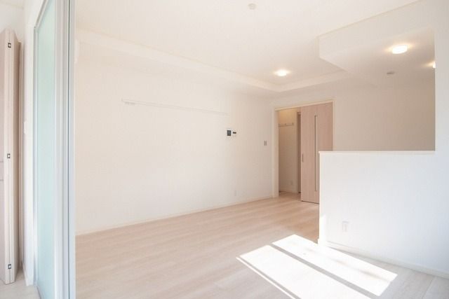 ��ʌ��������܎s�΋摾�c�E�P���ڂ̃A�p�[�g�̋��ԁE���r���O