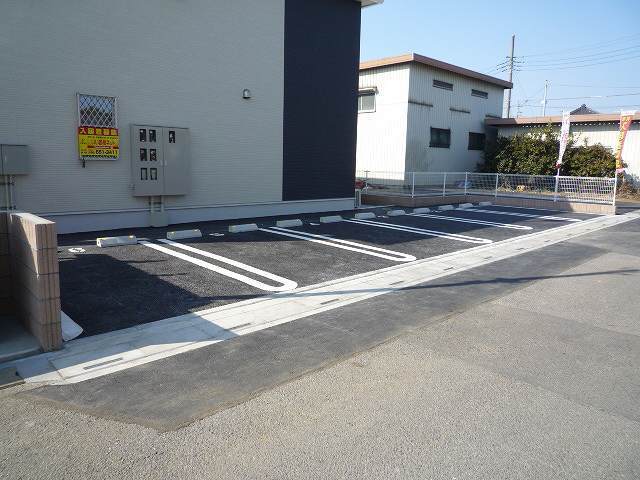 ��ʌ��������܎s������[��Q���ڂ̃A�p�[�g�̒��ԏ�