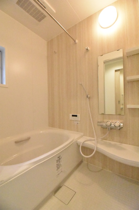 ��ʌ�����s���s�k�P���ڂ̃A�p�[�g�̃o�X