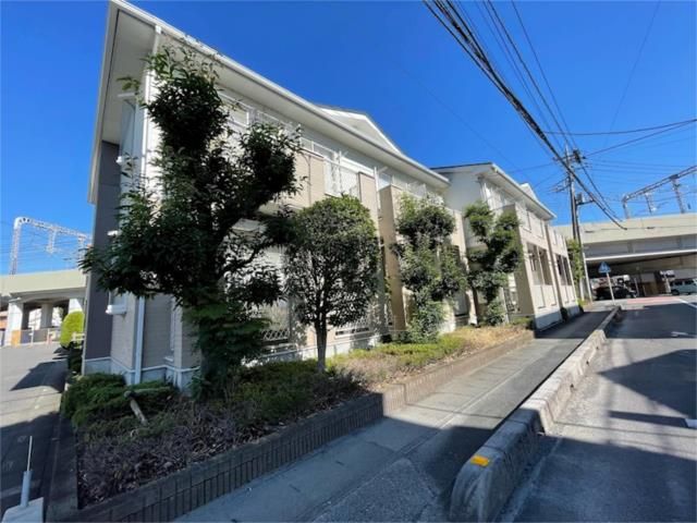 ��ʌ��z�J�s�����c���̃A�p�[�g�̌����O��