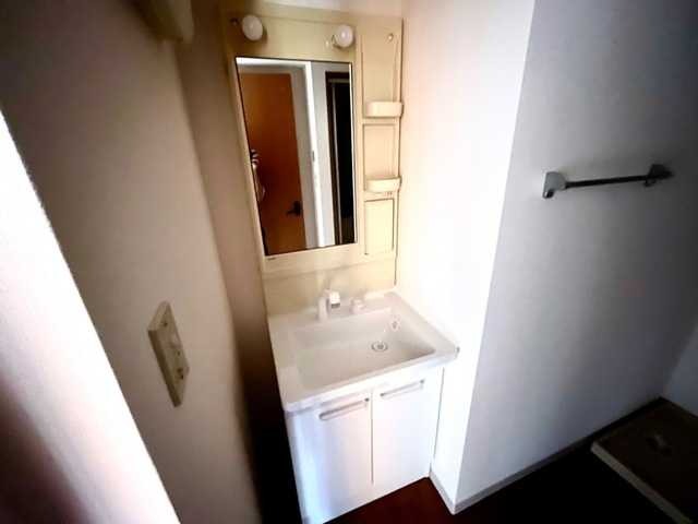 ��ʌ��������܎s��΋�厚���v�ۂ̃}���V�����̐��ʏ�