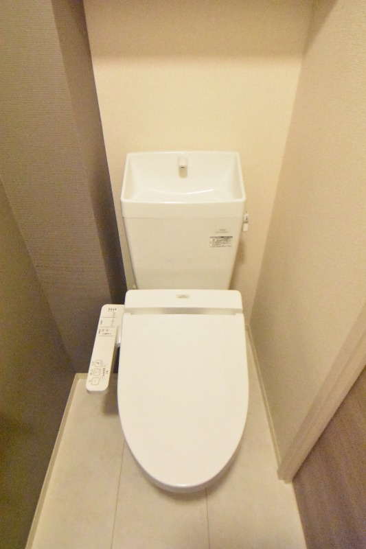 ��ʌ�����s���s�k�P���ڂ̃A�p�[�g�̃g�C��