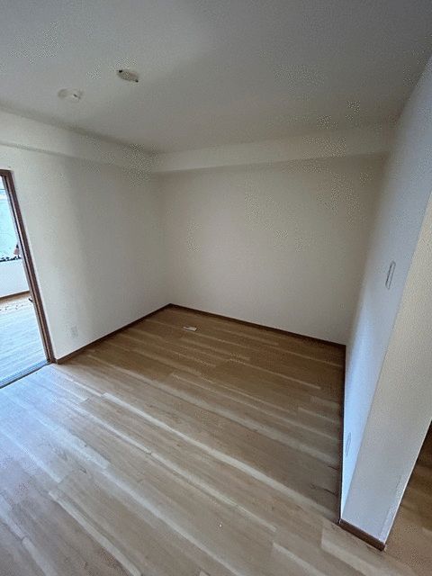 ��ʌ�����s������R���ڂ̃}���V�����̂��̑������E�X�y�[�X