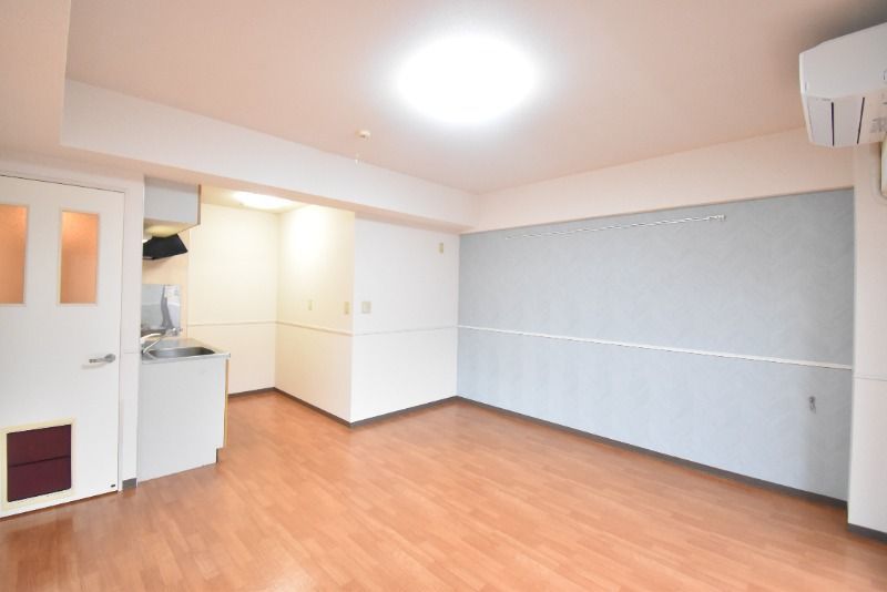 ��ʌ��z�J�s�厚��[�̃}���V�����̂��̑������E�X�y�[�X