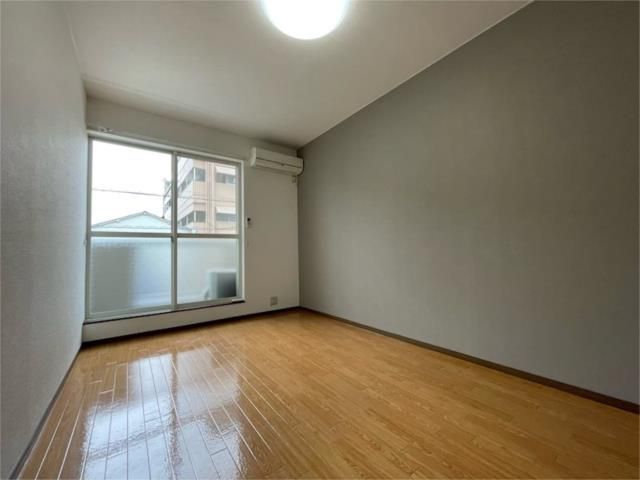 ��ʌ��z�J�s�����c���̃A�p�[�g�̂��̑������E�X�y�[�X