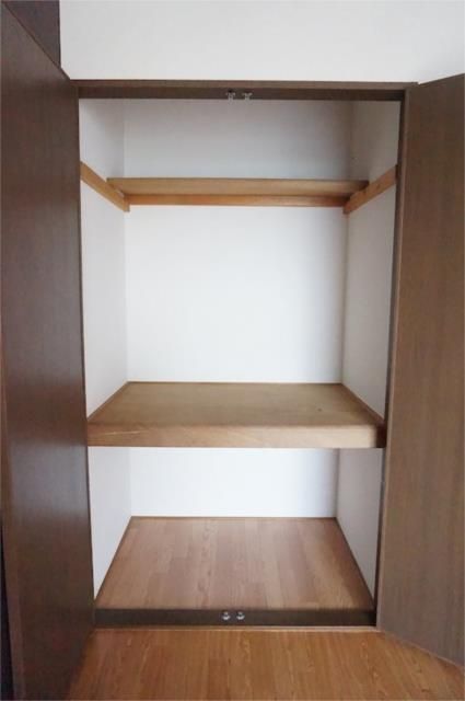 ��ʌ��z�J�s�����c���̃A�p�[�g�̎��[