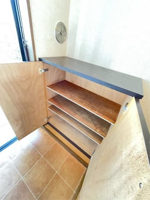 ��ʌ��z�J�s�����c���̃A�p�[�g�̎��[