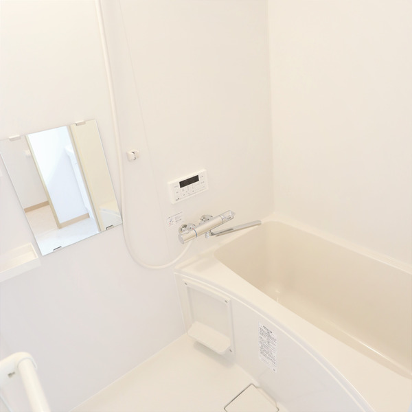 ��ʌ�����s�씵���J�R���ڂ̃A�p�[�g�̃o�X