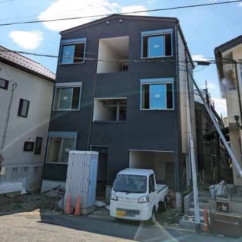 ��ʌ�����s�씵���J�R���ڂ̃A�p�[�g�̌����O��