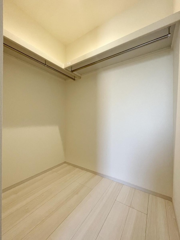 ��ʌ������s���R���ڂ̃A�p�[�g�̎��[