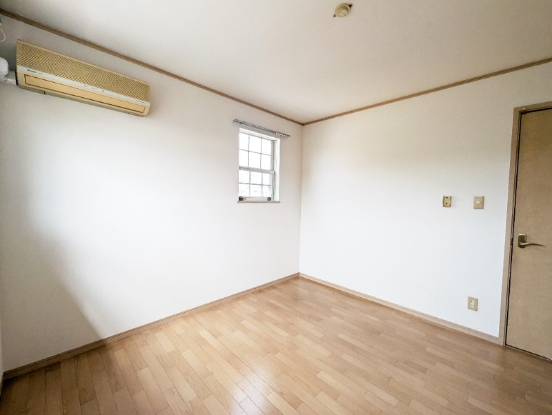 ��ʌ��������܎s��΋摾�c�Q���ڂ̃A�p�[�g�̂��̑������E�X�y�[�X