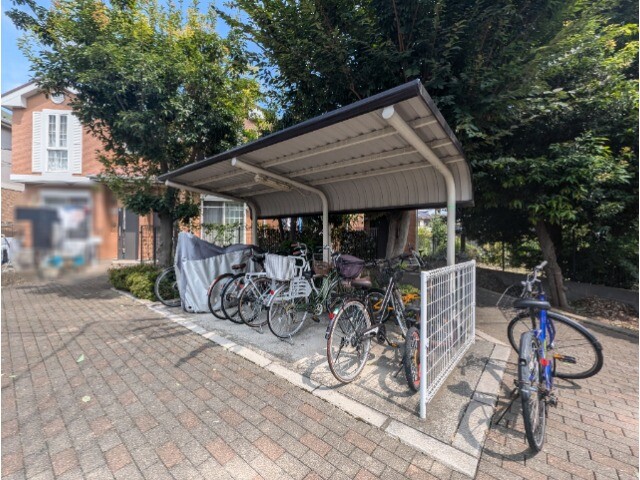 ��ʌ��������܎s��΋摾�c�Q���ڂ̃A�p�[�g�̂��̑�