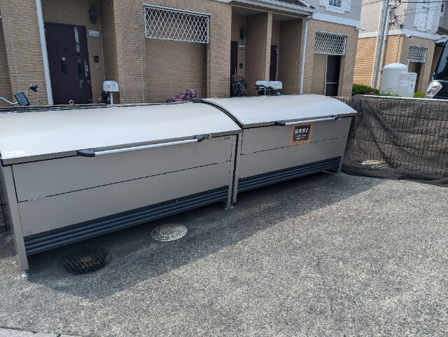 ��ʌ��������܎s��΋摾�c�Q���ڂ̃A�p�[�g�̂��̑�