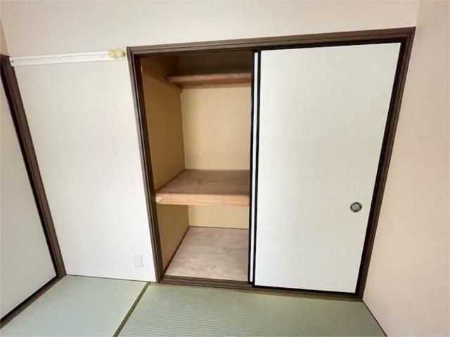 ��ʌ��z�J�s�����c���̃A�p�[�g�̎��[