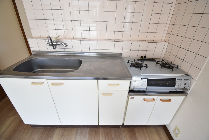 ��ʌ��z�J�s�����S���ڂ̃A�p�[�g�̃L�b�`��