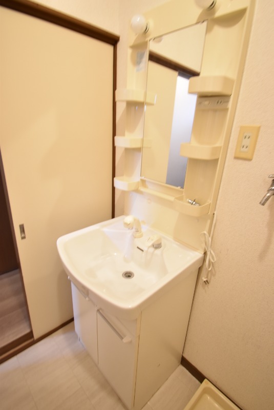 ��ʌ��z�J�s�����S���ڂ̃A�p�[�g�̐��ʏ�