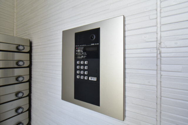 ��ʌ��������܎s��΋���q�P���ڂ̃A�p�[�g�̂��̑�