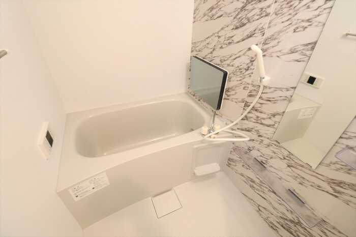 ��ʌ��z�J�s�����c���̃A�p�[�g�̃o�X