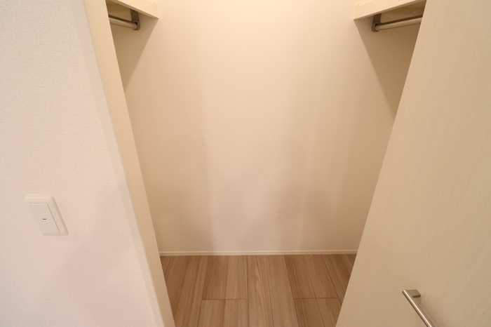 ��ʌ��z�J�s�����c���̃A�p�[�g�̎��[