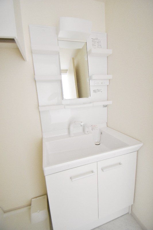 ��ʌ��������܎s������厚���n��̃A�p�[�g�̐��ʏ�