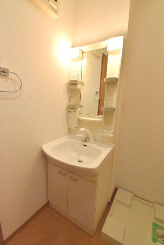 ��ʌ�����s�����R���ڂ̃A�p�[�g�̐��ʏ�