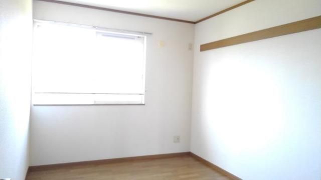 ��ʌ������s�������̃A�p�[�g�̂��̑������E�X�y�[�X