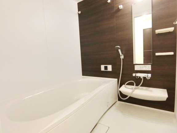 ��ʌ��k�����S�ɓޒ��厚�����̃A�p�[�g�̃o�X