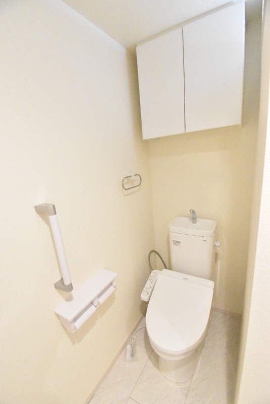 ��ʌ������s�����Q���ڂ̃A�p�[�g�̃g�C��