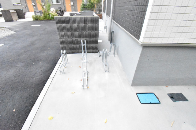 ��ʌ������s�����Q���ڂ̃A�p�[�g�̂��̑�