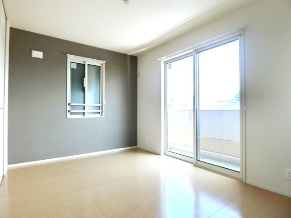 ��ʌ��k�����S�ɓޒ��厚�����̃A�p�[�g�̂��̑������E�X�y�[�X