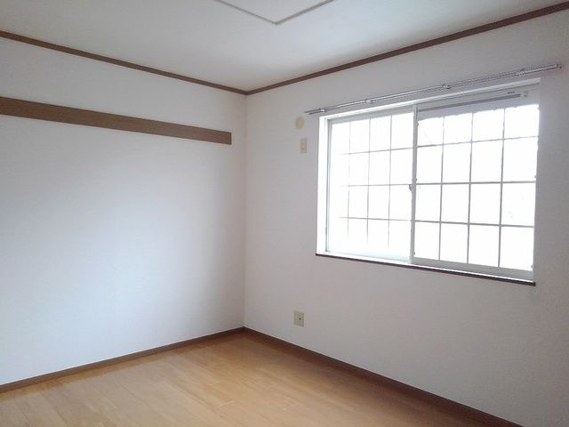 ��ʌ������s�������̃A�p�[�g�̂��̑������E�X�y�[�X