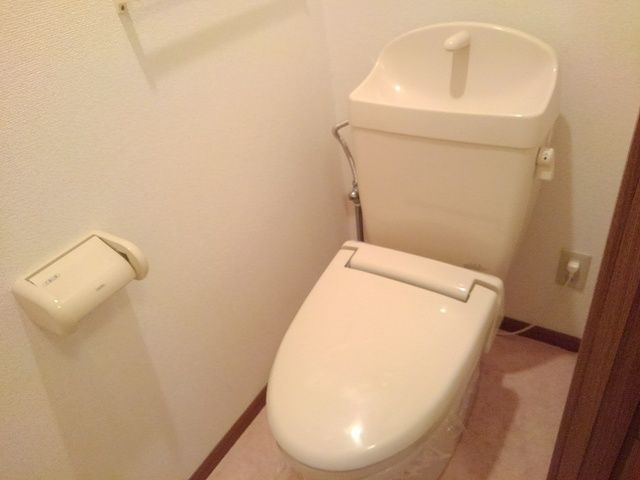 ��ʌ������s�������̃A�p�[�g�̃g�C��