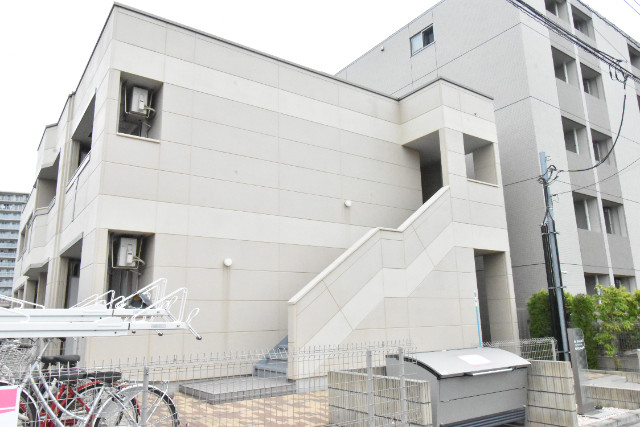 ��ʌ��������܎s�΋�����S���ڂ̃A�p�[�g�̌����O��