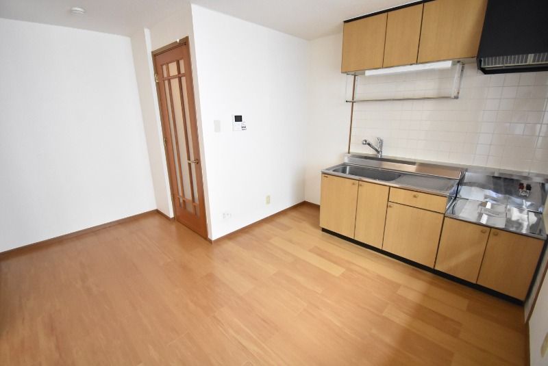 ��ʌ��������܎s�������J�T���ڂ̃A�p�[�g�̋��ԁE���r���O