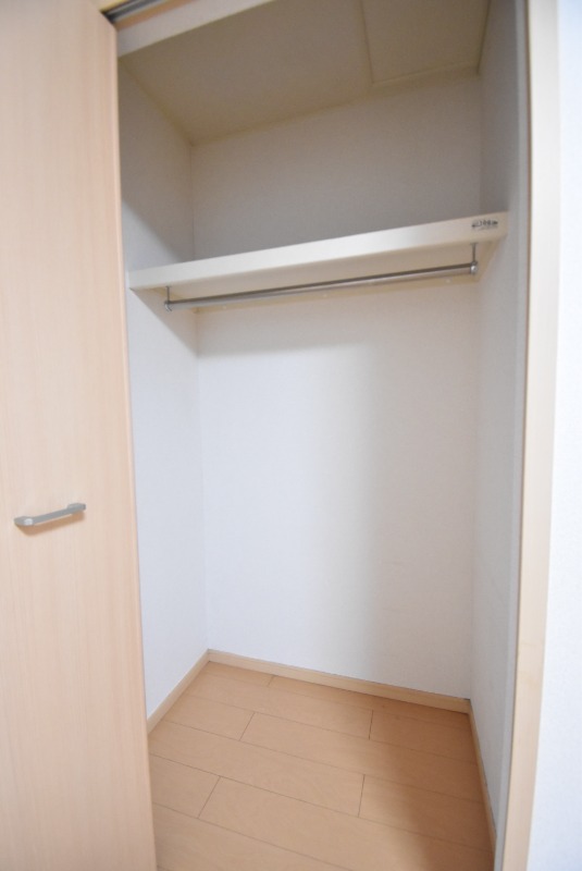 ��ʌ��������܎s�΋�厚���̃A�p�[�g�̎��[