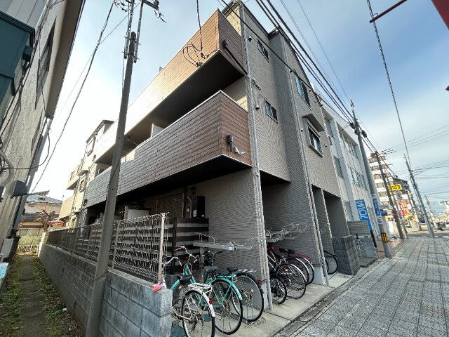 ��ʌ��������܎s�k�擌�听���P����492-2�̃A�p�[�g�̌����O��