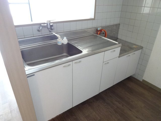 ��ʌ��@�c�s�n���Q���ڂ̃}���V�����̃L�b�`��