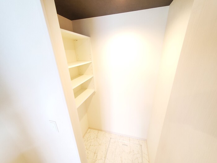 ��ʌ��������܎s��{��㏬���̃A�p�[�g�̎��[