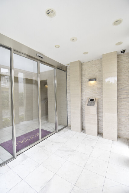 ��ʌ��������܎s��{��O���R���ڂ̃}���V�����̃G���g�����X