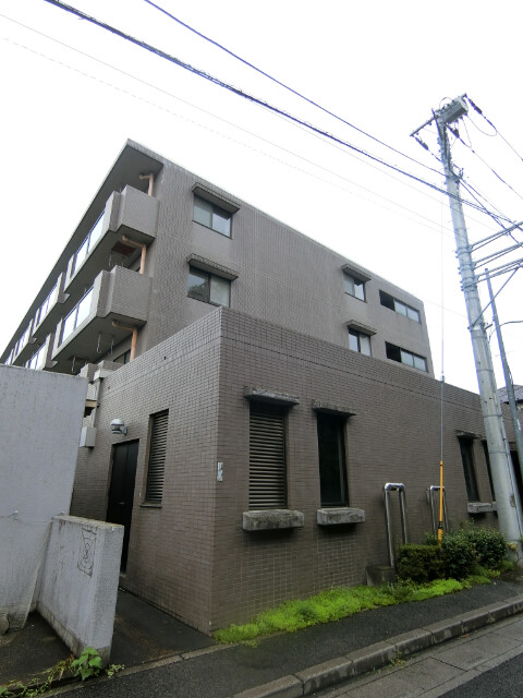 ��ʌ��������܎s������厚����O�̃}���V�����̌����O��