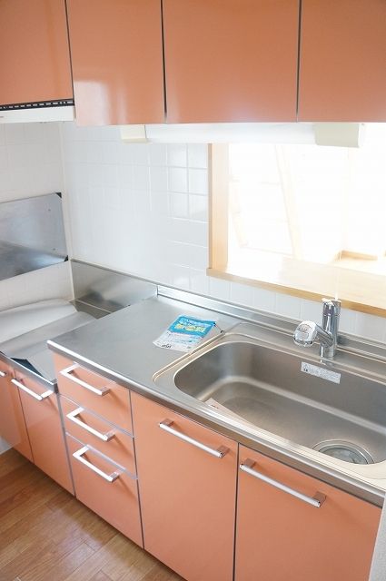 ��ʌ��������܎s�k��ޗǒ��̃A�p�[�g�̃L�b�`��